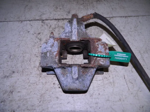Суппорт TOYOTA MARK II GX110 Зад Лев (Контрактный) 79590471