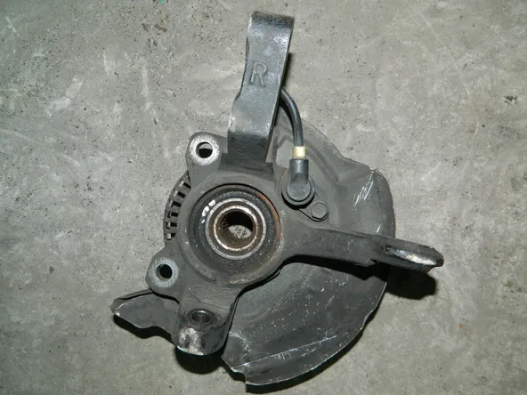 Ступица DAIHATSU YRV M201G Перед Прав (Контрактный) 79586930