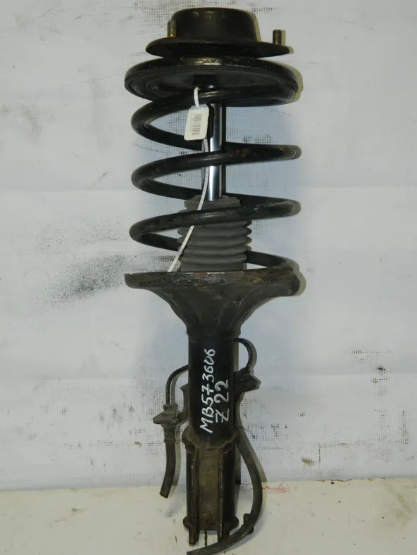 Стойка подвески MITSUBISHI CHARIOT N33W Перед (Контрактный) 45976398