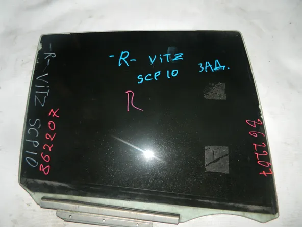 Стекло двери TOYOTA VITZ SCP10 Задн. Прав (Контрактный) 862207