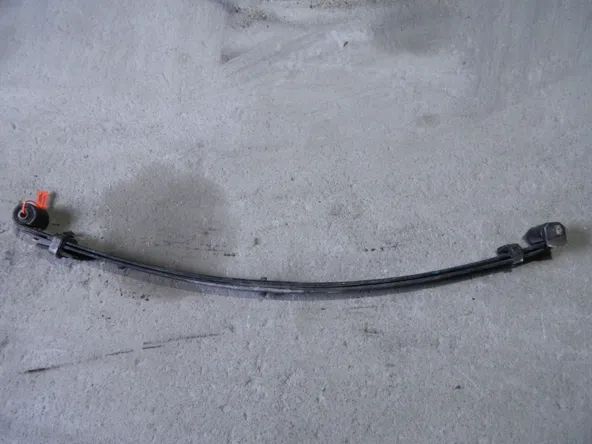 Рессора NISSAN CARAVAN E24 Зад (Контрактный) 65243685