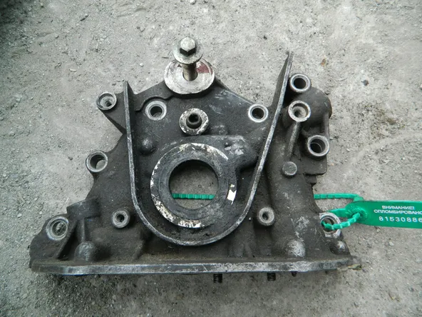 Насос масляный TOYOTA 4AEF (Б/У) 81530886