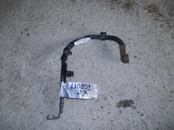 Клемма аккумулятора (+) TOYOTA 2AZFE (Контрактный) 11020123 8212233080