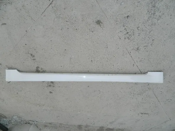 Накладка на порог HYUNDAI EQUUS VI G6DA 2013-2015 Прав (Б/У) 35021078