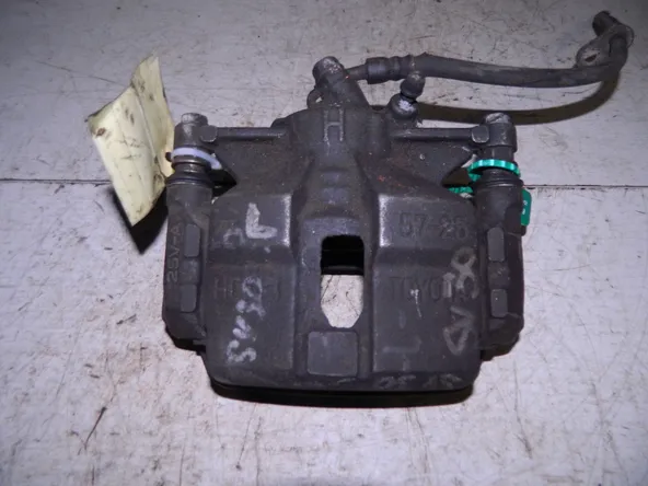 Суппорт TOYOTA CAMRY SV40 Перед Лев (Контрактный) 79590059