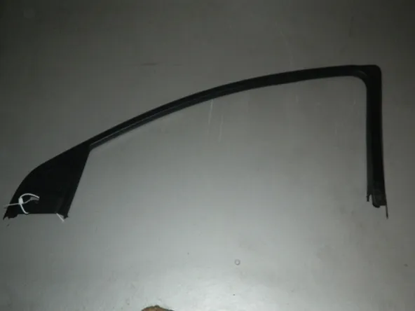 Накладка рамки двери AUDI Q7 4L Перед Прав (Б/У) с динамиком