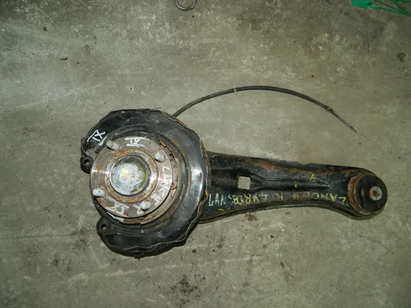 Ступица MITSUBISHI LANCER CEDIA CS5W Зад Лев (Контрактный) 79591237