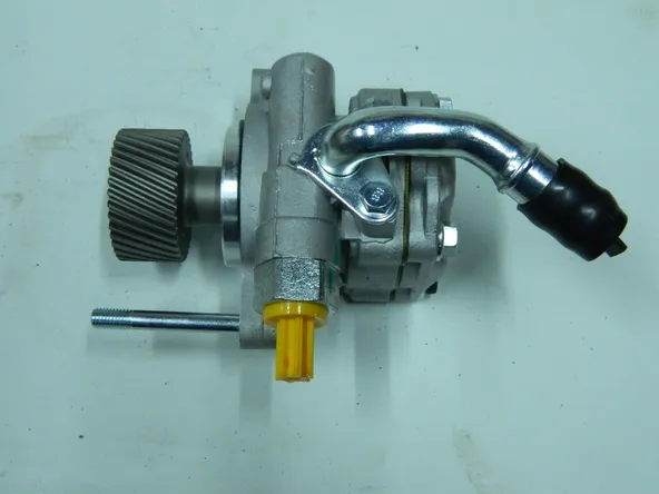 Насос ГУР GENERAL PARTS UR5632600C MAZDA BT-50 2.5TD 06-11 / FORD RANGER 98-07