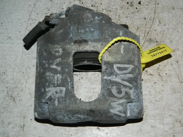 Суппорт MAZDA Demio DY5W Перед Прав (Контрактный) 79773417