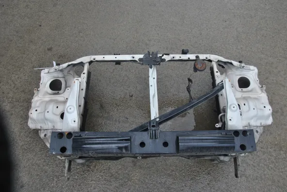 Рамка радиатора TOYOTA TOWN ACE NOAH CR42 (Контрактный) 45984834