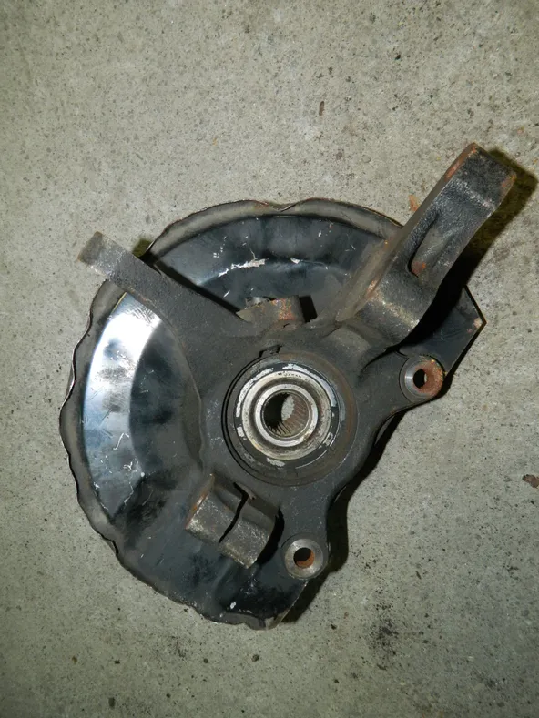 Ступица MITSUBISHI LANCER CS5W Перед Лев (Контрактный) 79591197