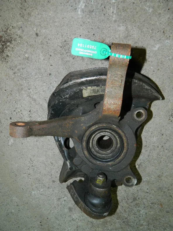 Ступица MITSUBISHI RVR N43W Перед Лев (Контрактный) 79591194