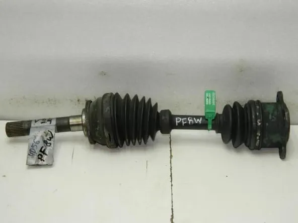 Привод MITSUBISHI DELICA PF8W 4M40 Перед Прав (Контрактный) D9996262