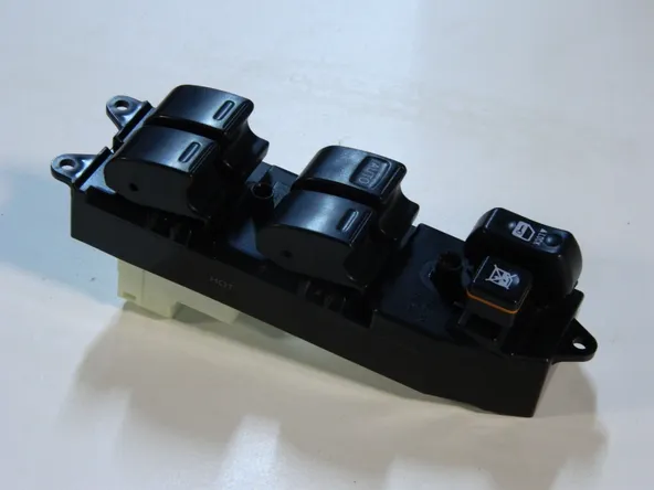 Блок управления стеклоподъемниками GENERAL PARTS 8482012480 TOYOTA LAND CRUISER PRADO / RAV4 / CAMRY