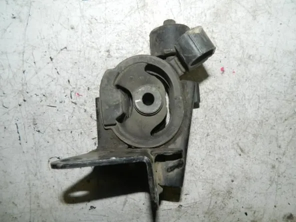 Подушка двигателя TOYOTA COROLLA FIELDER NZE121 2NZFE Лев (Контрактный)