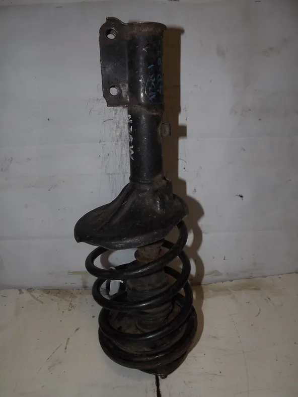 Стойка подвески MITSUBISHI RVR Перед (Контрактный) 35023466