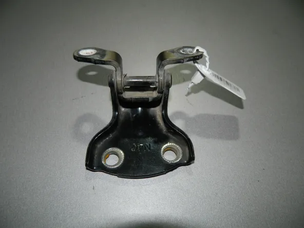 Петля двери CHEVROLET LACETTI J200 (Б/У) 45989325