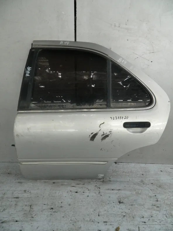 Дверь NISSAN SUNNY FB14 Зад Лев (Контрактный) 72355420