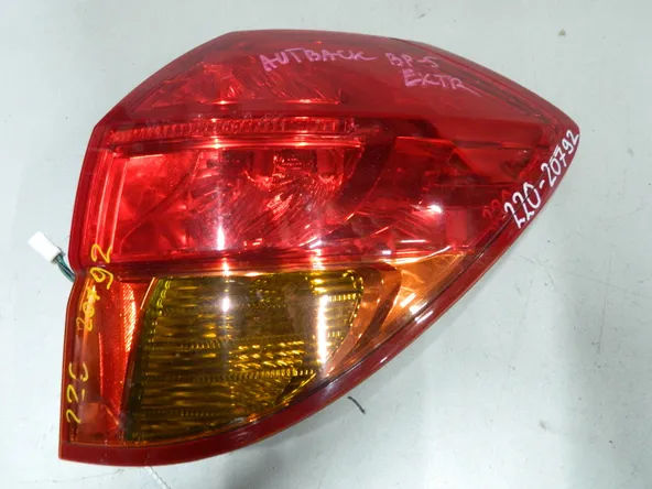 Фонарь SUBARU OUTBACK BP Зад Прав (Контрактный) 68000214