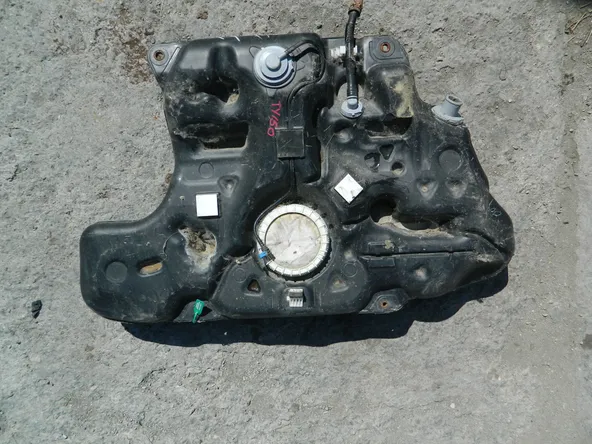 Бак топливный TOYOTA COROLLA ZZE150 (Контрактный) 81531921