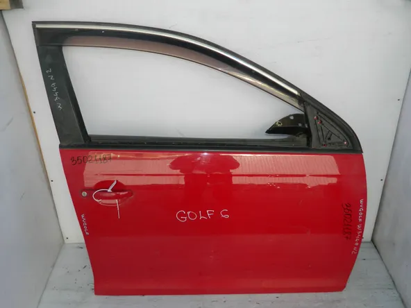 Дверь VOLKSWAGEN GOLF 5K1 Перед Прав (Контрактный)