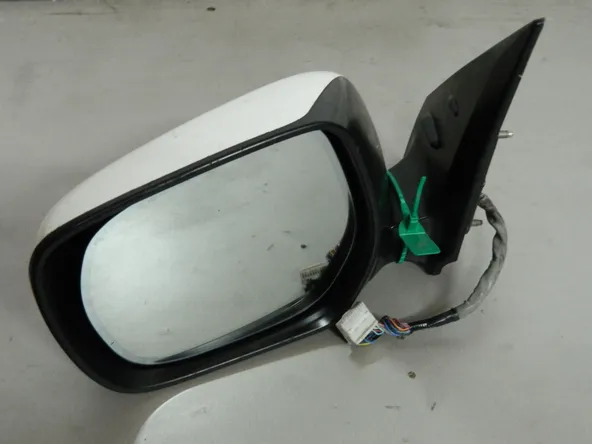 Зеркало TOYOTA LAND CRUISER J200 Перед Лев (Контрактный) 81546614