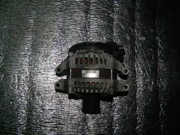 Генератор BMW 5-Series F10 N55B30A (Контрактный) 24493608