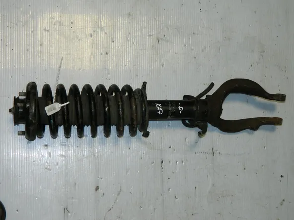 Стойка подвески HONDA LEGEND KA7 Перед Прав (Контрактный)