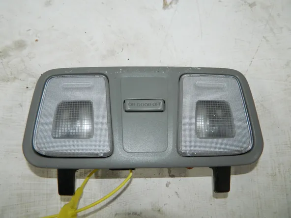 Плафон салона KIA RIO QB G4FA Перед (Б/У) 40940189