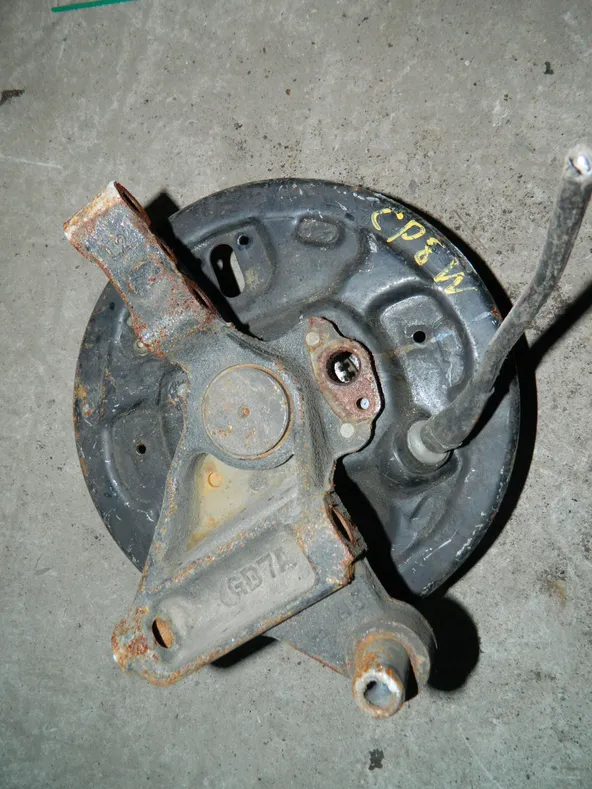 Ступица MAZDA PREMACY CP8W Зад Лев (Контрактный) 79586955