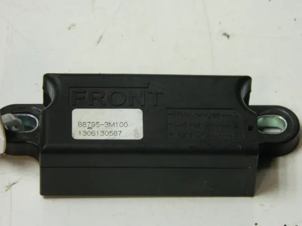 Блок управления подголовниками HYUNDAI EQUUS G6DA 2013-2015 (Б/У) 35017820 887953M100