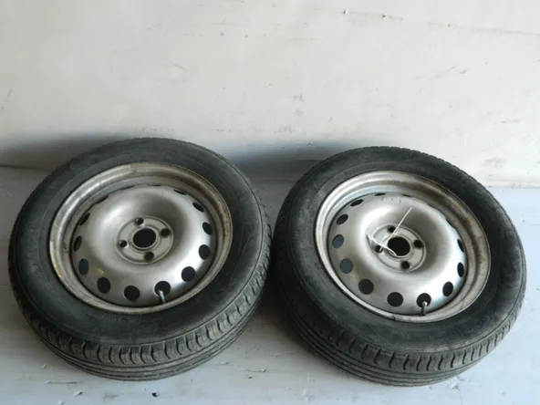 Колеса NOKIAN R15 TOYOTA COROLLA ZZE120 комплект 2шт (Б/У)