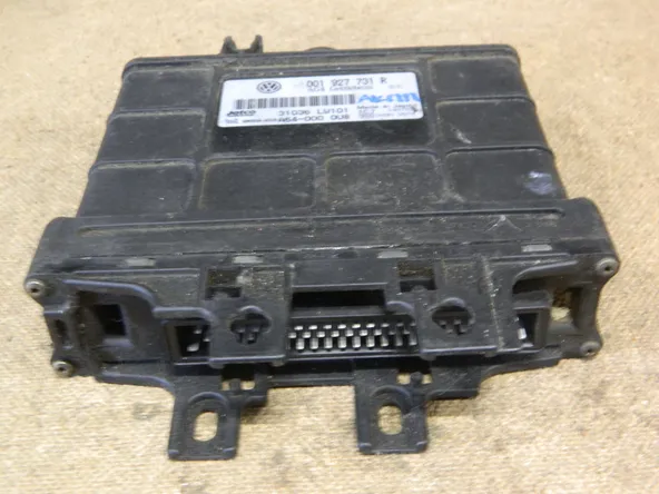 Блок управления АКПП VOLKSWAGEN POLO (Контрактный) 79590591
