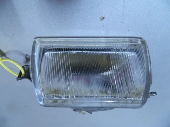 Фара противотуманная MITSUBISHI DIAMANTE F36A Перед Лев (Контрактный) 79768653