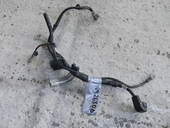 Клемма аккумулятора (+) SUBARU FB20 (Контрактный) 10426306