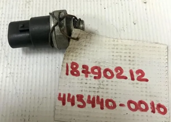 Датчик давления кондиционера TOYOTA CORONA PREMIO ST215 (Контрактный) 4434400010