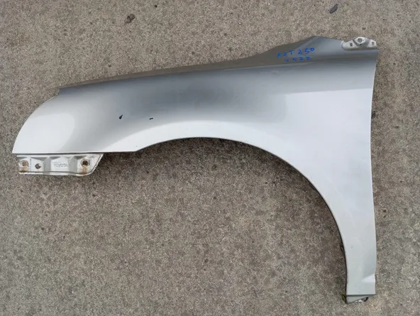 Крыло TOYOTA AVENSIS AZT250 Перед Лев (Контрактный) 108113043