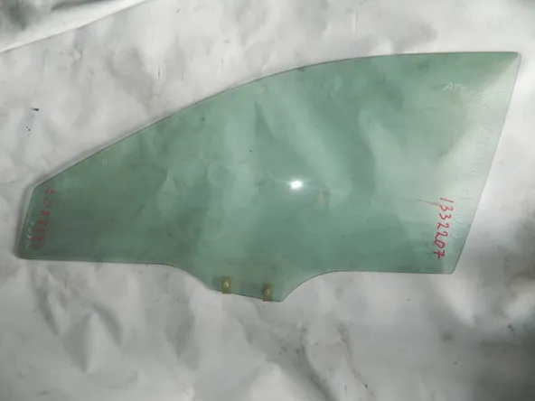 Стекло двери MAZDA ATENZA GG3P Перед. Лев (Контрактный) 1332207