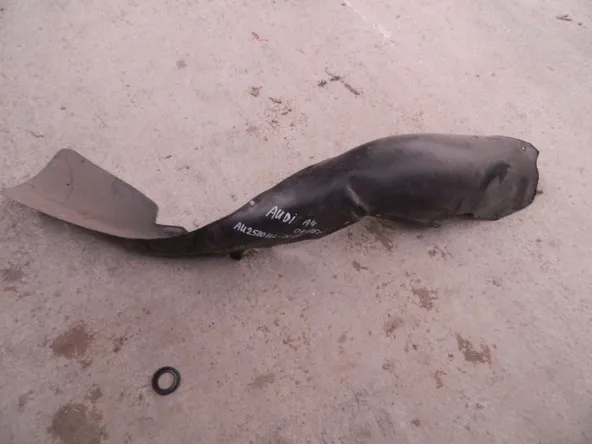 Подкрылок API AU250016L0L00 AUDI A4 8EC LH 2000 - 2004