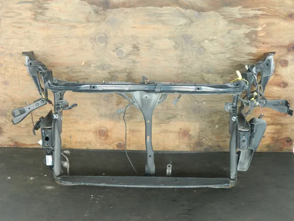 Рамка радиатора HONDA FIT GD3 (Контрактный) 94584232