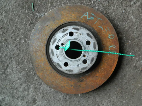 Диск тормозной TOYOTA AVENSIS AZT250 Перед (Контрaктный) 81530644