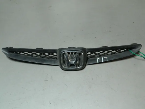 Решетка радиатора HONDA FIT GD1 (Контрактный) 81540943