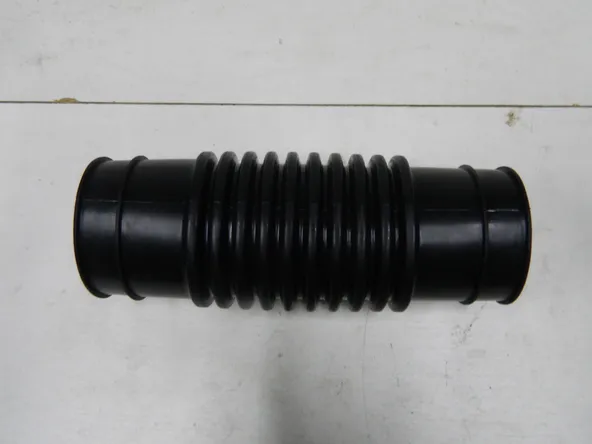 Патрубок воздушного фильтра GENERAL PARTS 1788167040 TOYOTA HILUX KZN130 / 1KZT / 1KZTE