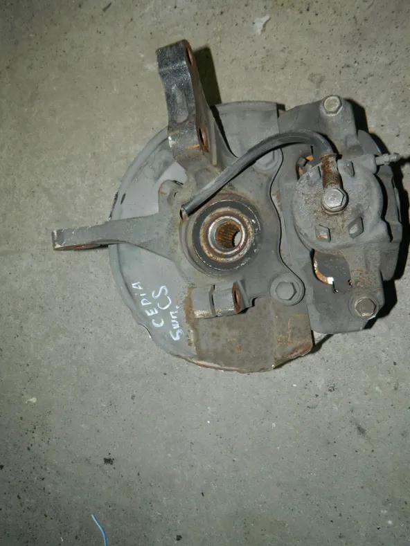 Ступица MITSUBISHI LANCER CEDIA CS5W Перед Лев (Контрактный) 79591195