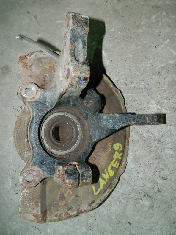 Ступица MITSUBISHI LANCER CEDIA CS2A Перед Прав (Конрактный) 79591244