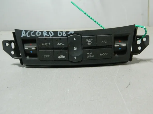 Блок управления климат-контролем HONDA ACCORD CU2 (Контрактный) 81540582