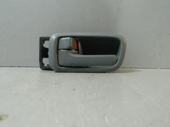 Ручка двери внутренняя LEXUS RX300 MCU15 Лев (Контрактный) 81528462