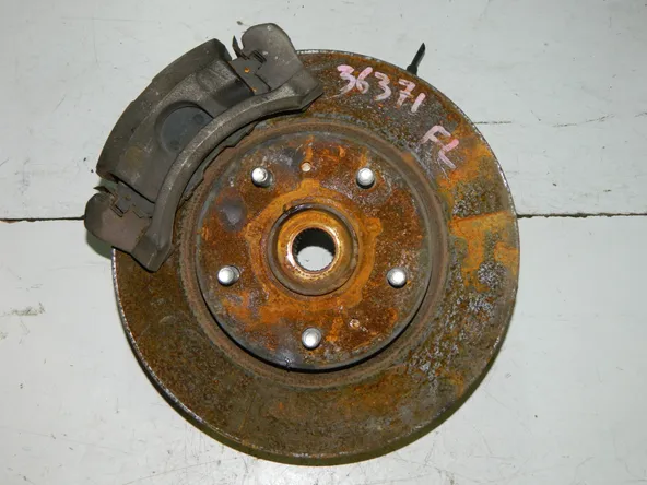 Ступица SUZUKI SX4 Перед Лев (Контрактный) 03344869