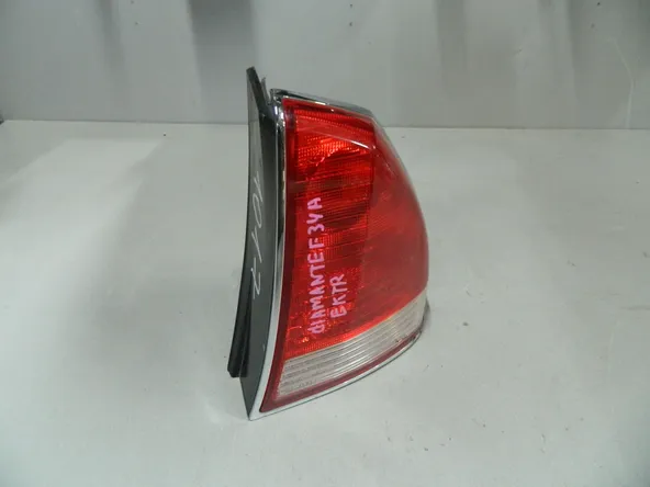 Фонарь MITSUBISHI DIAMANTE F31A Зад Прав 1017 (Контрактный) 68000968