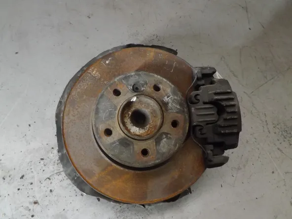 Ступица BMW 5-Series E60 Перед Лев (Контрактный) 94603652